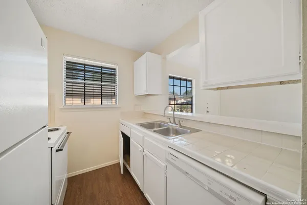 $925 | 206 Bexar Drive, San Antonio, TX 78228