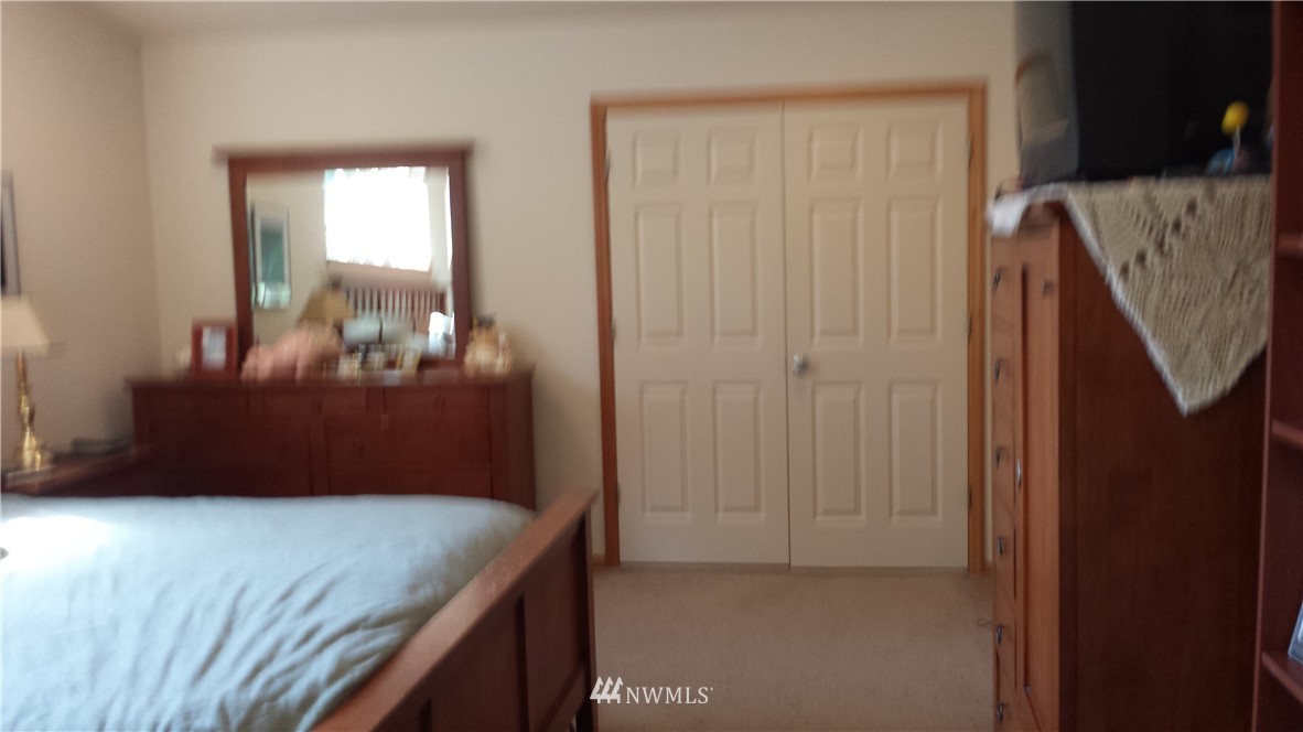 12016 Southeast 186th Street Renton, WA 98058 - Photo 5 of 12 Gallery Image 5