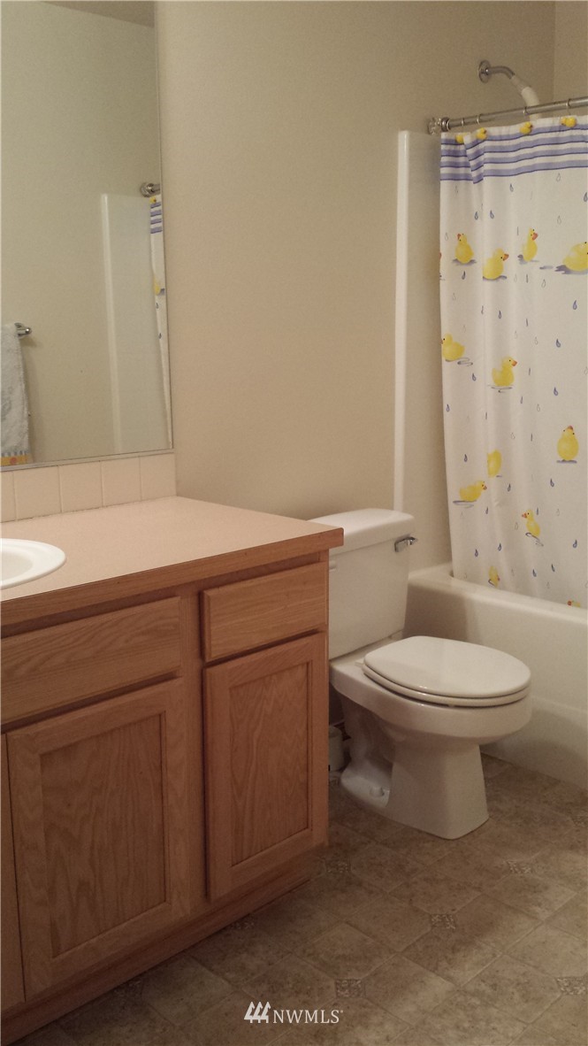 12016 Southeast 186th Street Renton, WA 98058 - Photo 6 of 12 Gallery Image 6