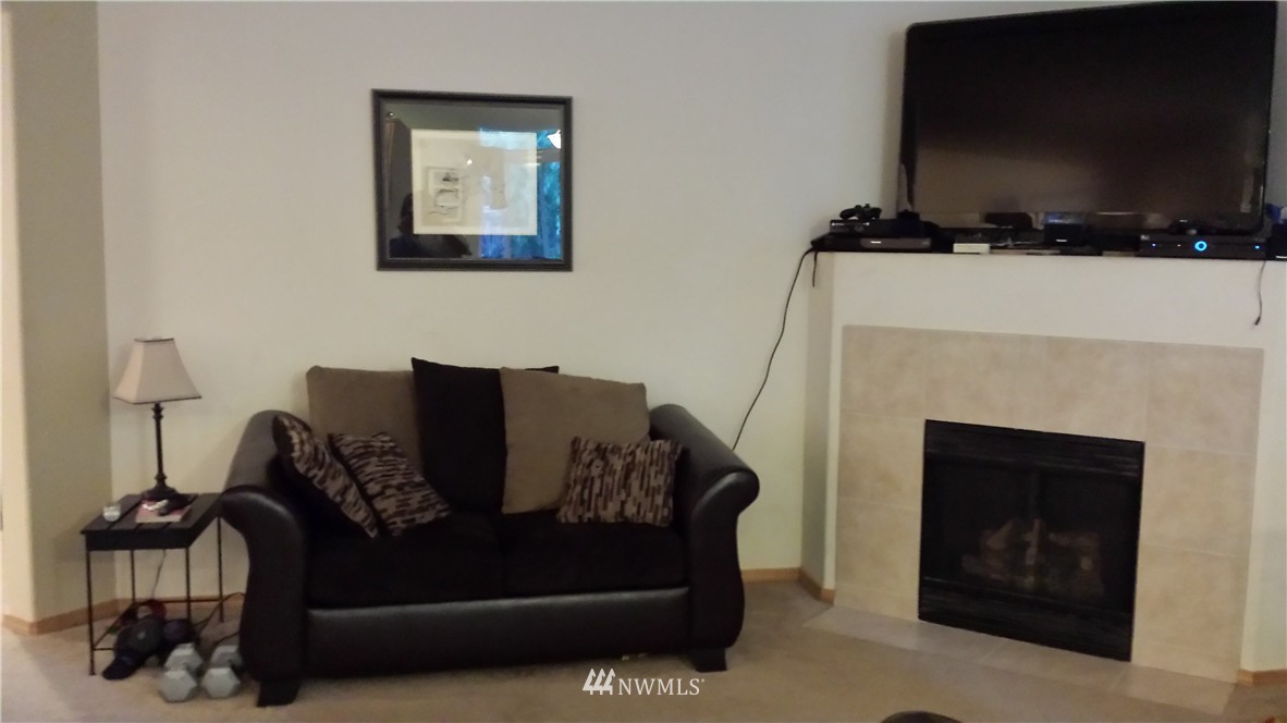 12016 Southeast 186th Street Renton, WA 98058 - Photo 10 of 12 Gallery Image 10