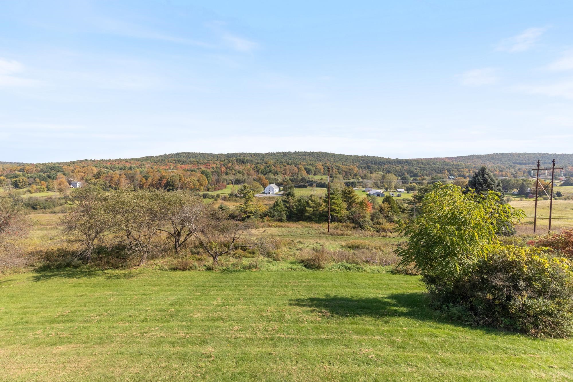 246 Chaloux Lane Williston, VT 05495 - Photo 14 of 40