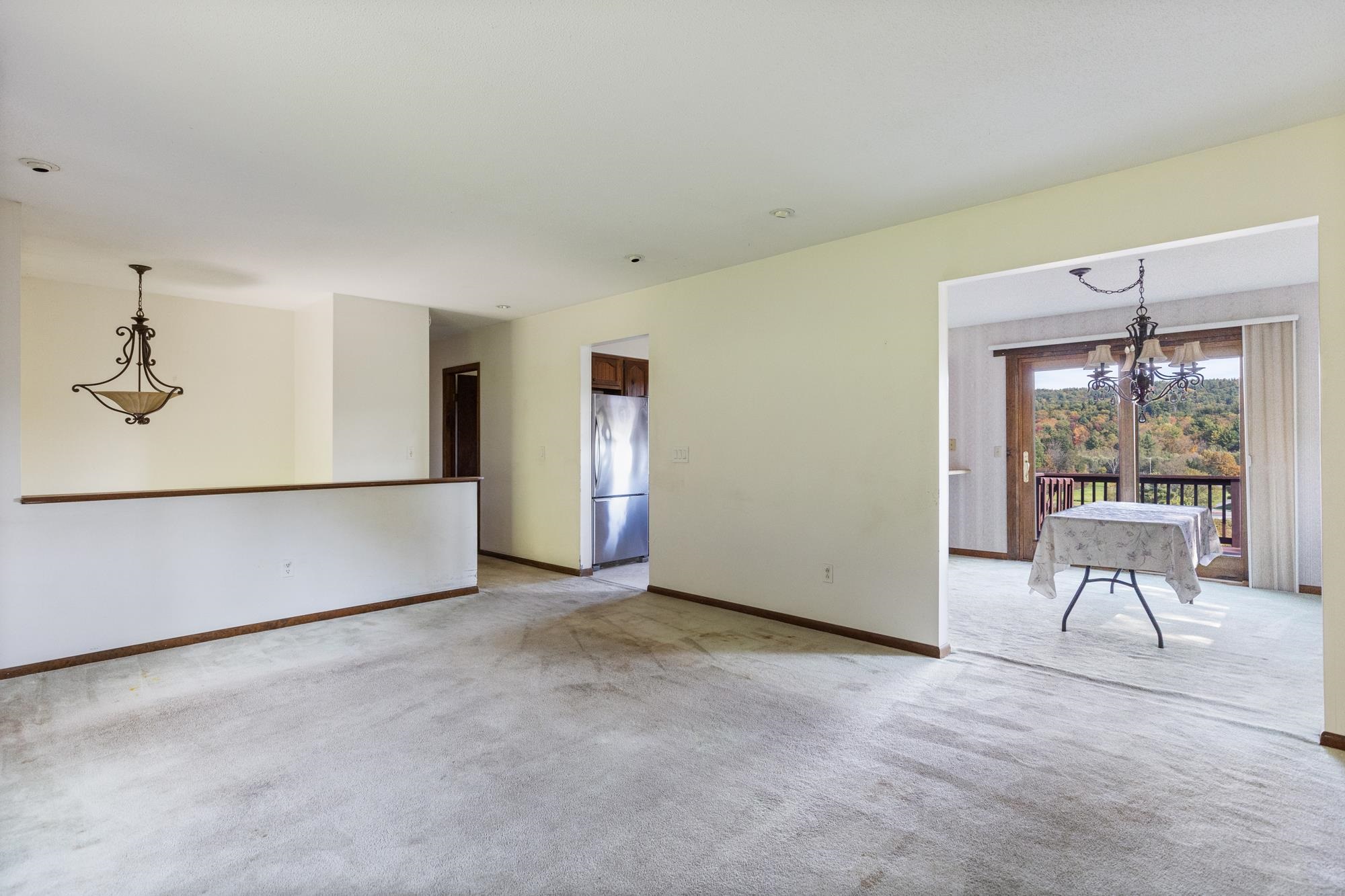 246 Chaloux Lane Williston, VT 05495 - Photo 5 of 40