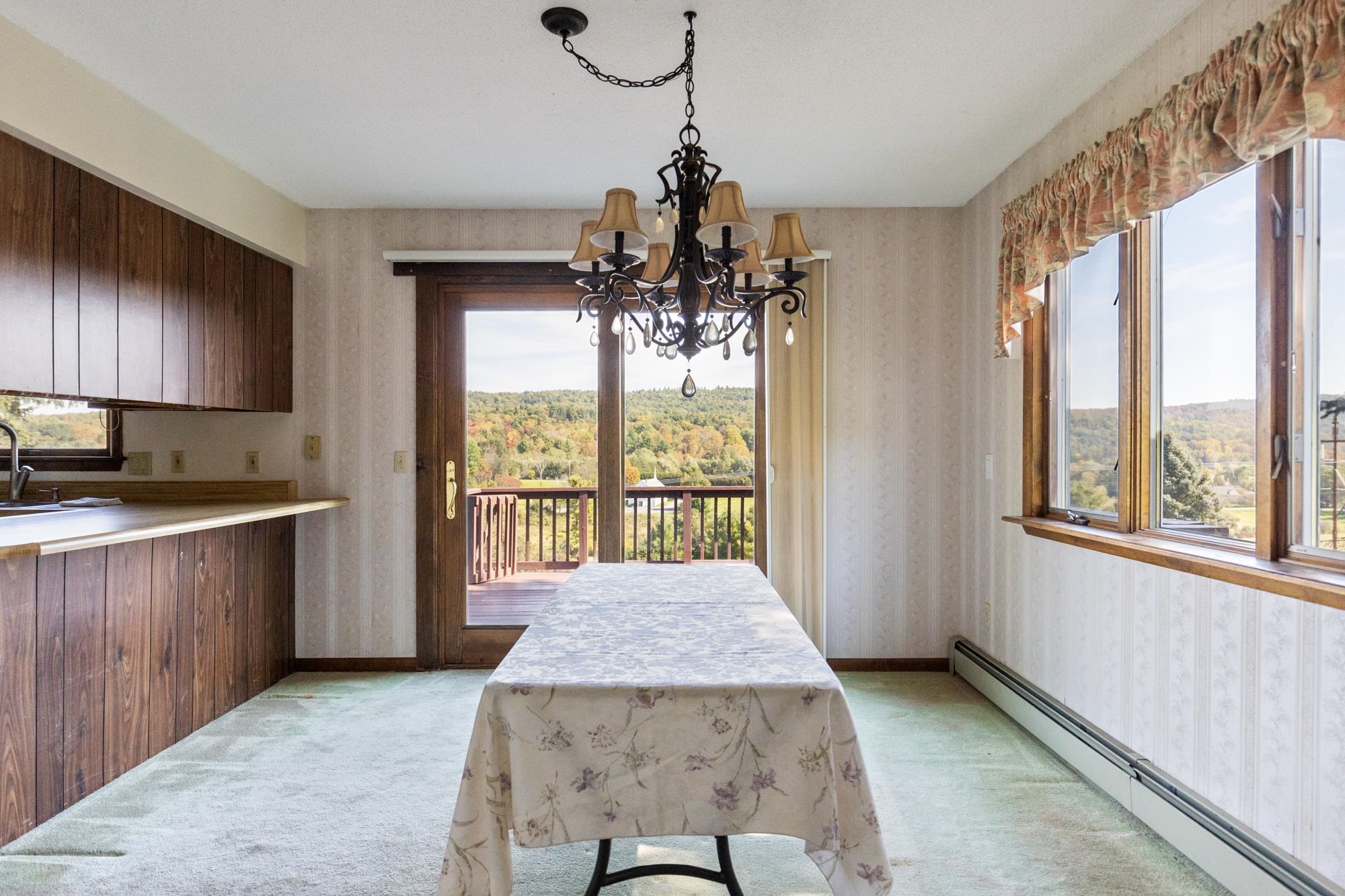 246 Chaloux Lane Williston, VT 05495 - Photo 7 of 40