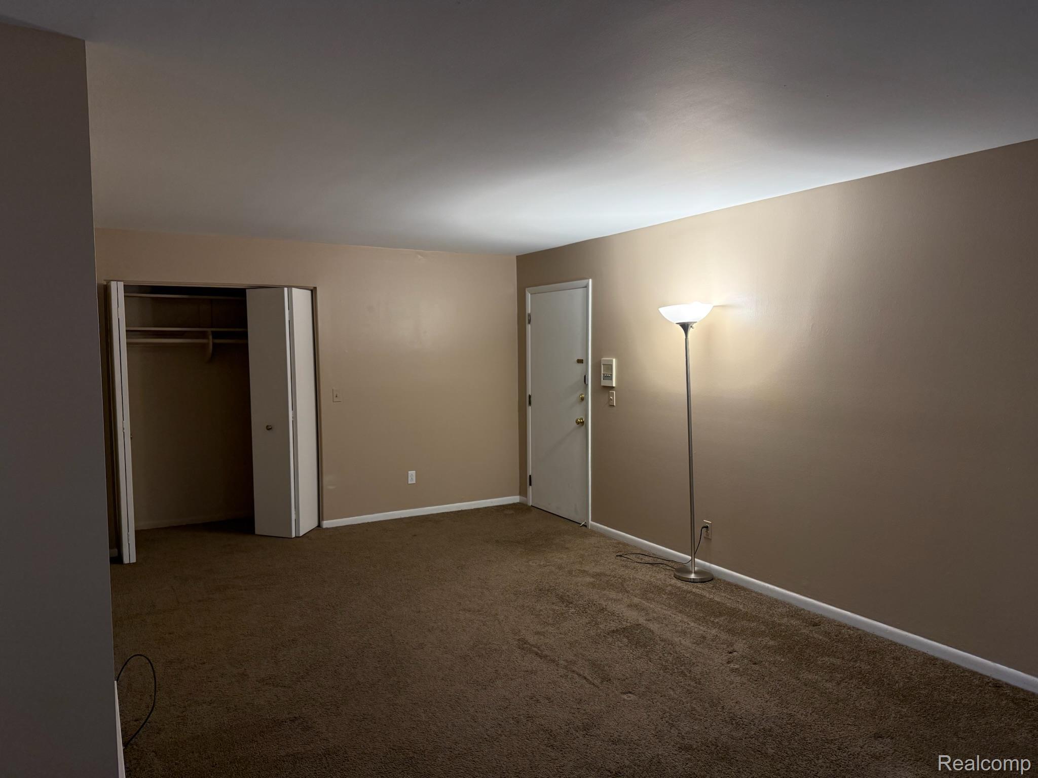 982 North Adams Road, Unit 4 Birmingham, MI 48009 - Photo 3 of 22