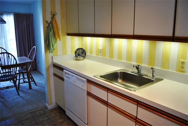 102 Beacon Park Road, Unit 102 Webster, MA 01570 - Photo 13 of 30 Gallery Image 13