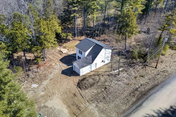 $389,900 | 33 Pinecrest Lane, Pittston, ME 04345