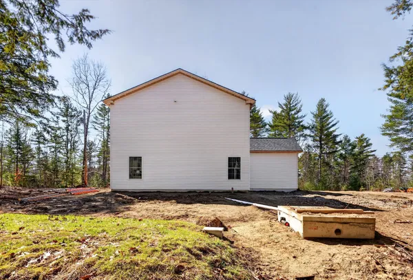 $389,900 | 33 Pinecrest Lane, Pittston, ME 04345