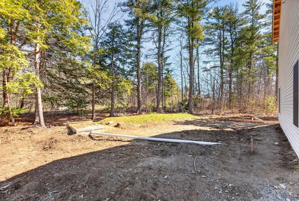 $389,900 | 33 Pinecrest Lane, Pittston, ME 04345