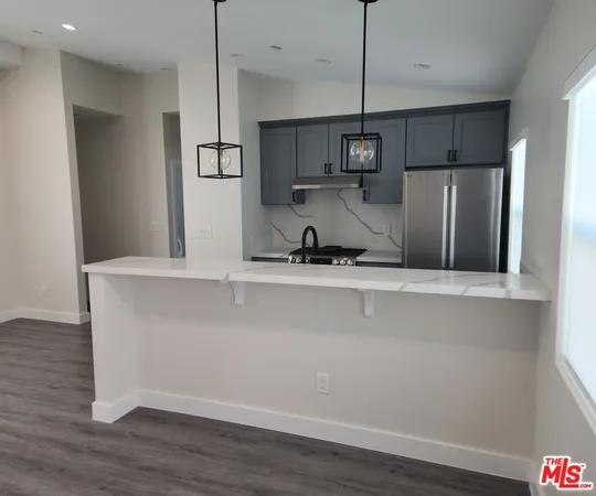 $2,800 | 422 Almond Avenue, Monrovia, CA 91016