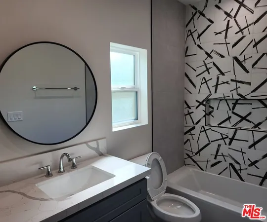 $2,800 | 422 Almond Avenue, Monrovia, CA 91016