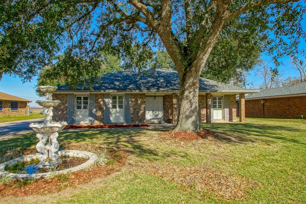 131 Devon Road Laplace, LA 70068 - Photo 3 of 30