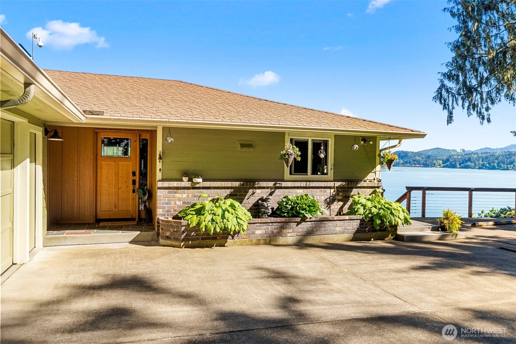 3444 Madrona Beach Road Northwest Olympia, WA 98502 - Photo 7 of 40 Gallery Image 7