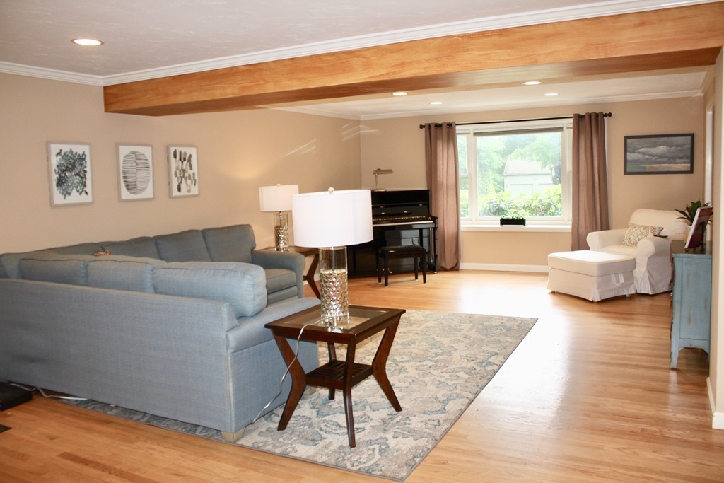 37 Manomet Road Sharon, MA 02067 - Photo 8 of 19 Gallery Image 8