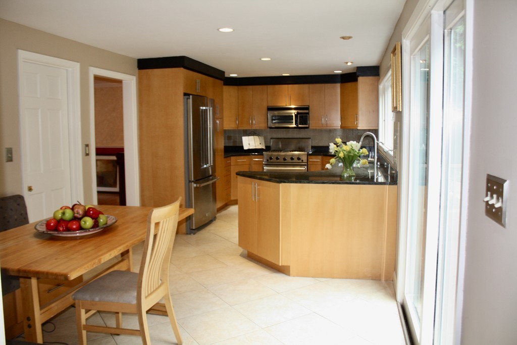 37 Manomet Road Sharon, MA 02067 - Photo 10 of 19 Gallery Image 10