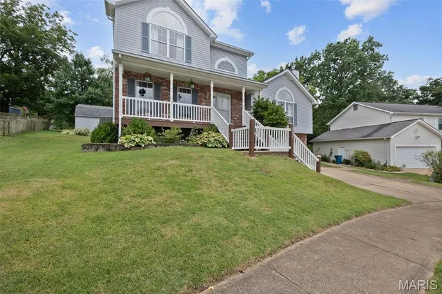 $373,900 | 2371 Riverbluff Drive, Arnold, MO 63010