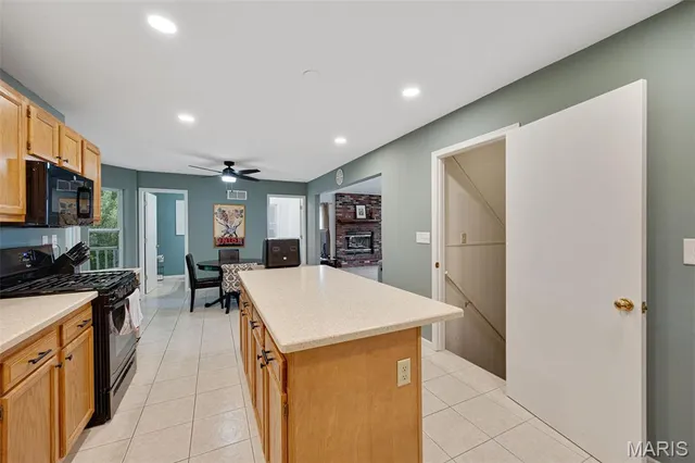 $373,900 | 2371 Riverbluff Drive, Arnold, MO 63010