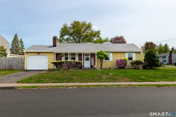 $330,000 | 41 Saxon Road, Wethersfield, CT 06109