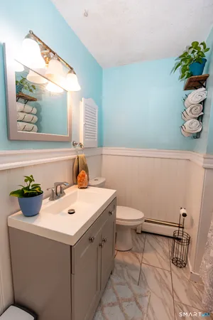 $330,000 | 41 Saxon Road, Wethersfield, CT 06109