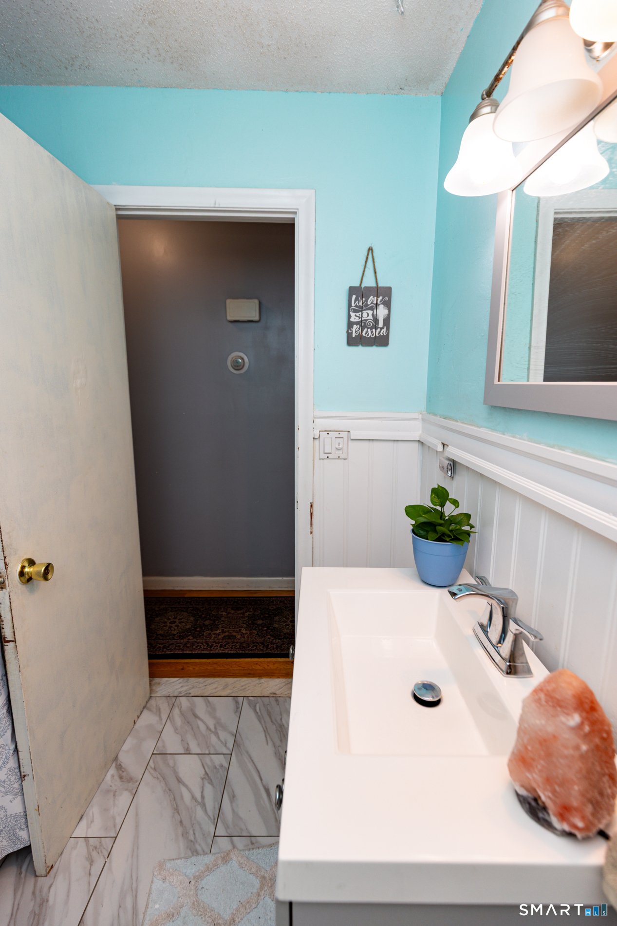 41 Saxon Road Wethersfield, CT 06109 - Photo 12 of 25