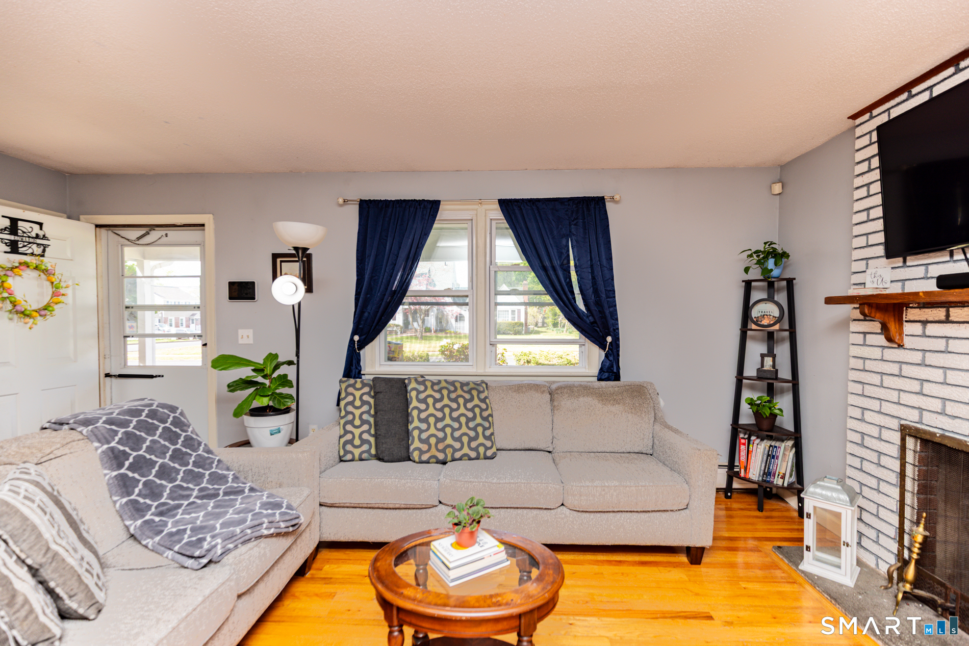 41 Saxon Road Wethersfield, CT 06109 - Photo 8 of 25