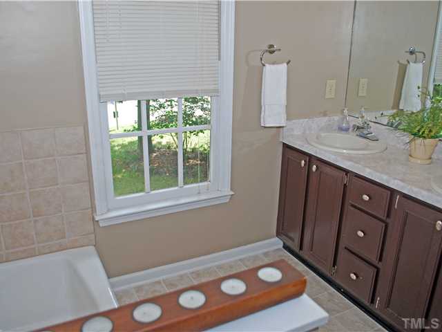 8705 Yucca Trail Raleigh, NC 27615 - Photo 9 of 19 Private & Relaxing