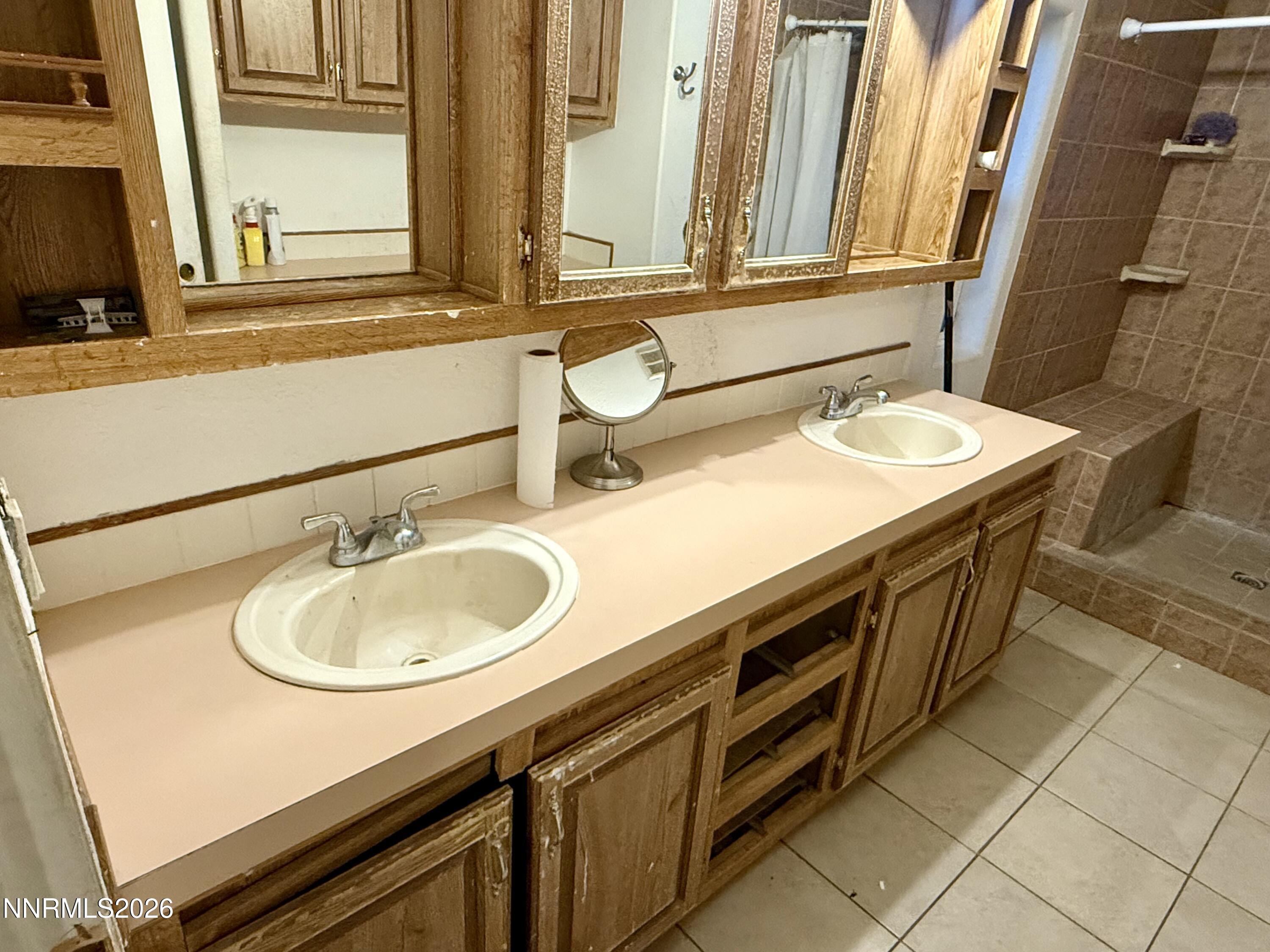16380 Enargite Circle Reno, NV 89521 - Photo 19 of 27 sin