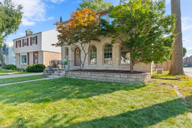 $499,900 | 2320 North 89th Street, Wauwatosa, WI 53226