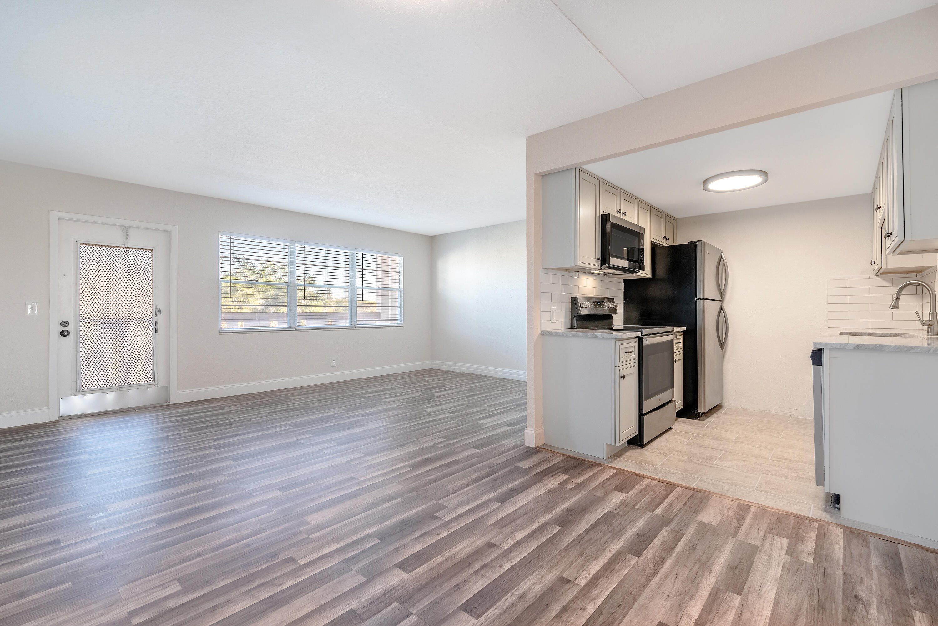 3094 Cornwall East, Unit 3094 Boca Raton, FL 33434 - Photo 9 of 41 3094CornwallEBoca-6
