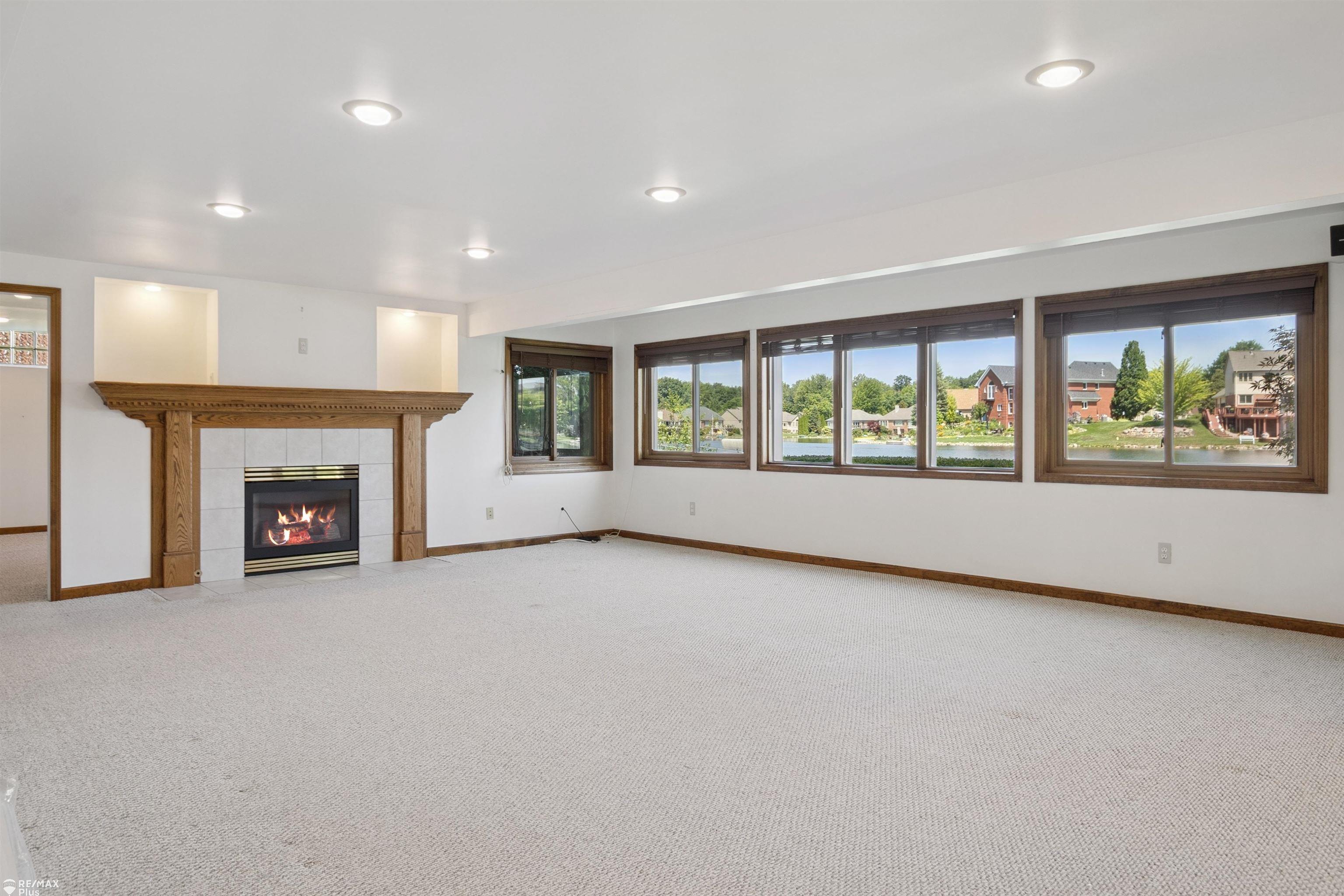 1671 South Shore Drive Rochester Hills, MI 48307 - Photo 6 of 77