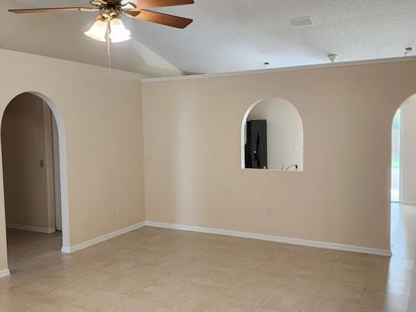 $2,400 | 326 Southwest Ray Avenue, Port St. Lucie, FL 34983