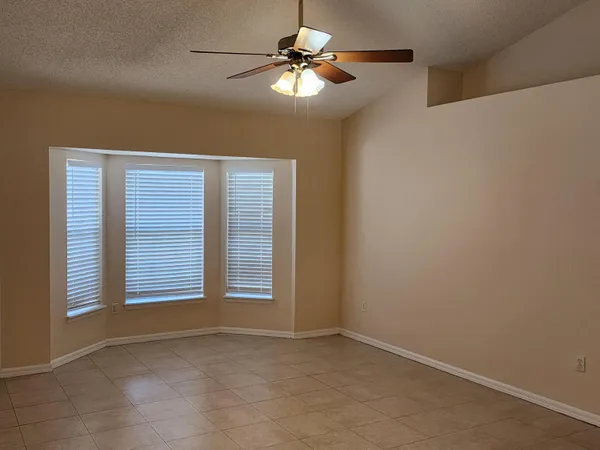 $2,400 | 326 Southwest Ray Avenue, Port St. Lucie, FL 34983