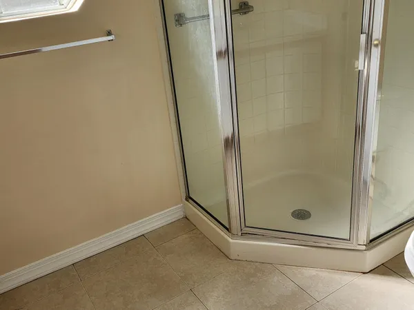 $2,400 | 326 Southwest Ray Avenue, Port St. Lucie, FL 34983