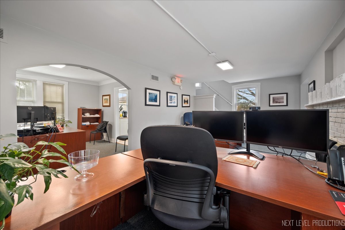 28W501 Batavia Road Warrenville, IL 60555 - Photo 6 of 19
