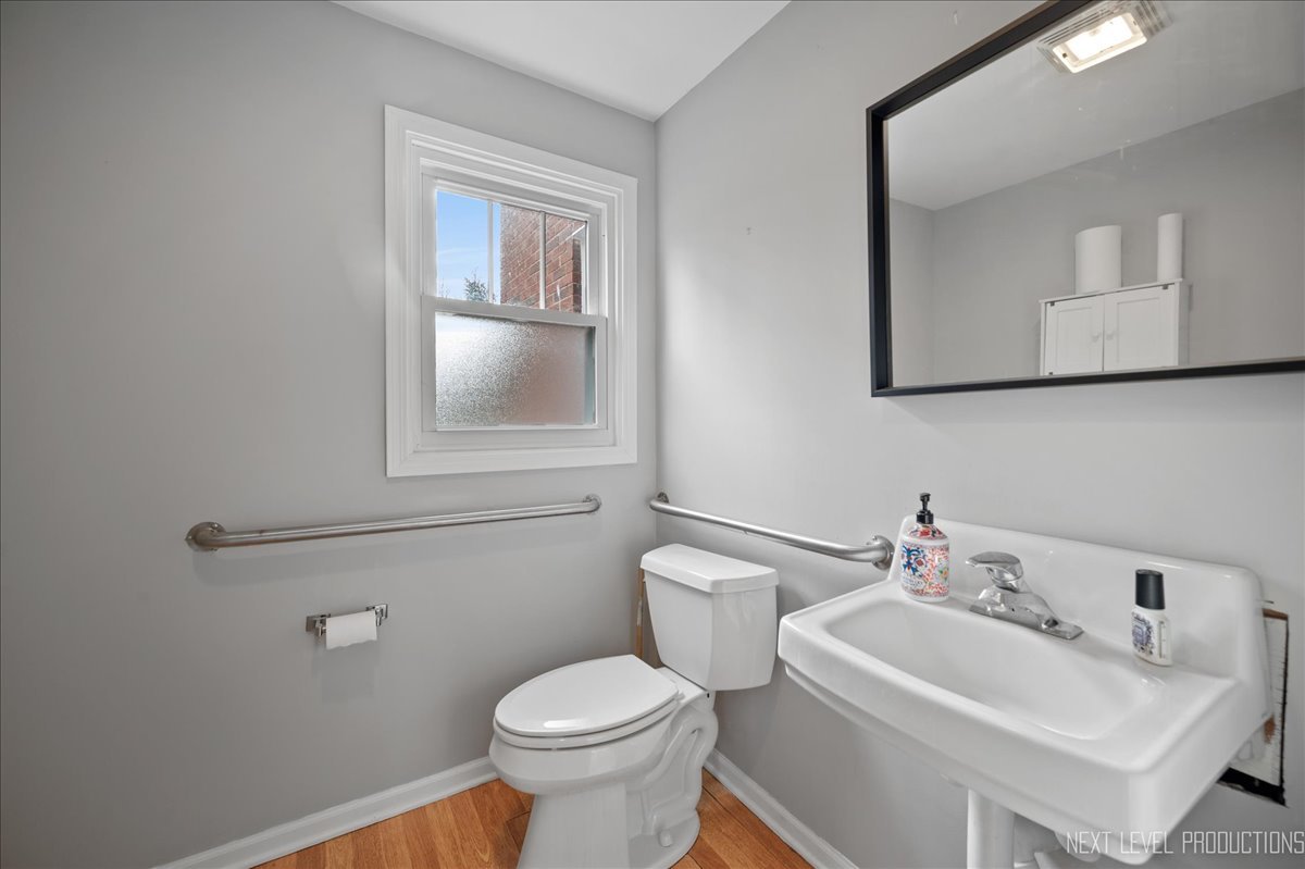 28W501 Batavia Road Warrenville, IL 60555 - Photo 9 of 19