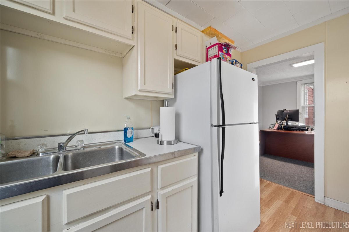28W501 Batavia Road Warrenville, IL 60555 - Photo 10 of 19