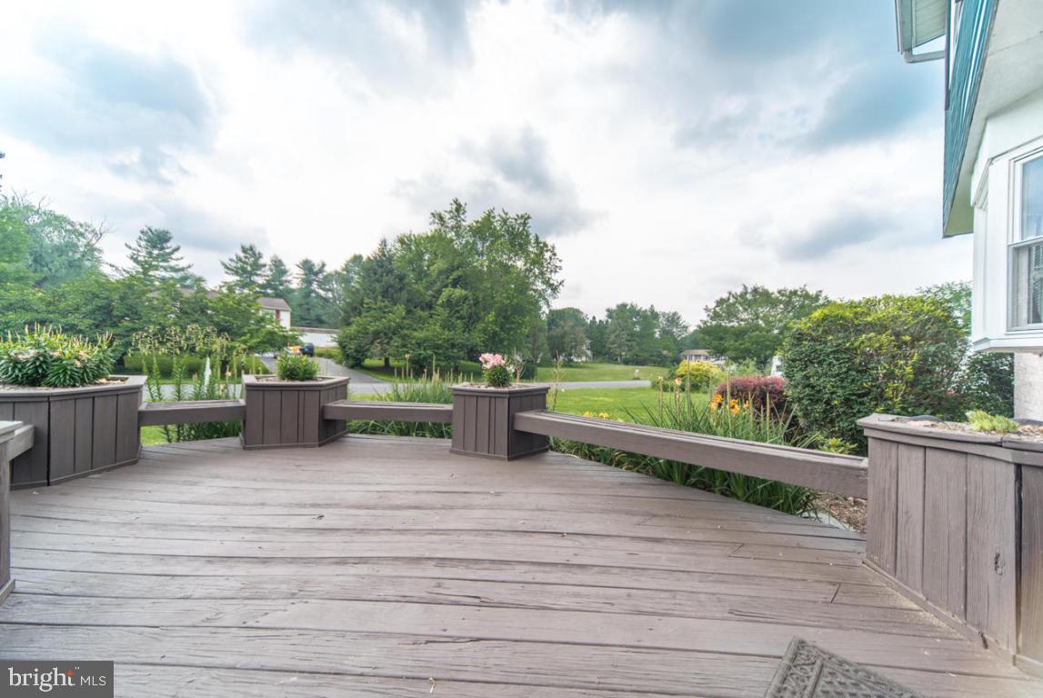 148 Nicholas Road Lancaster, PA 17603 - Photo 3 of 26