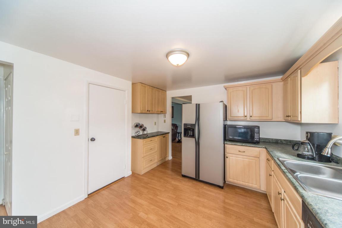 148 Nicholas Road Lancaster, PA 17603 - Photo 8 of 26