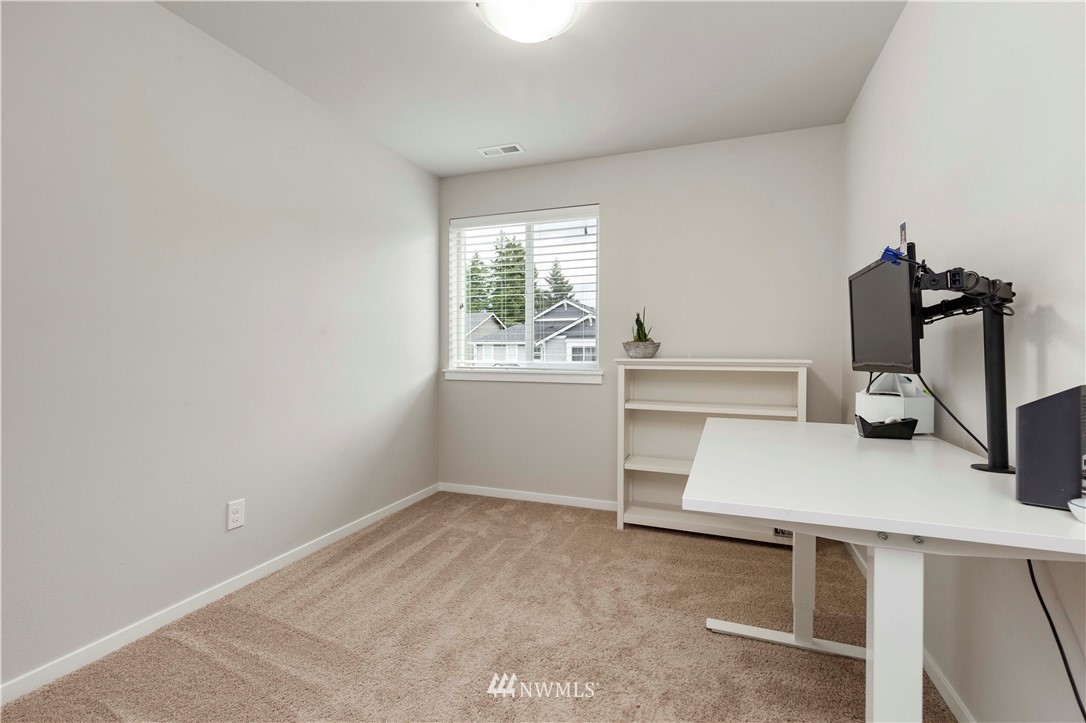 18521 115th Place Southeast Renton, WA 98055 - Photo 21 of 27 Gallery Image 21