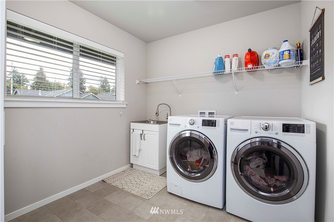 18521 115th Place Southeast Renton, WA 98055 - Photo 23 of 27 Gallery Image 23