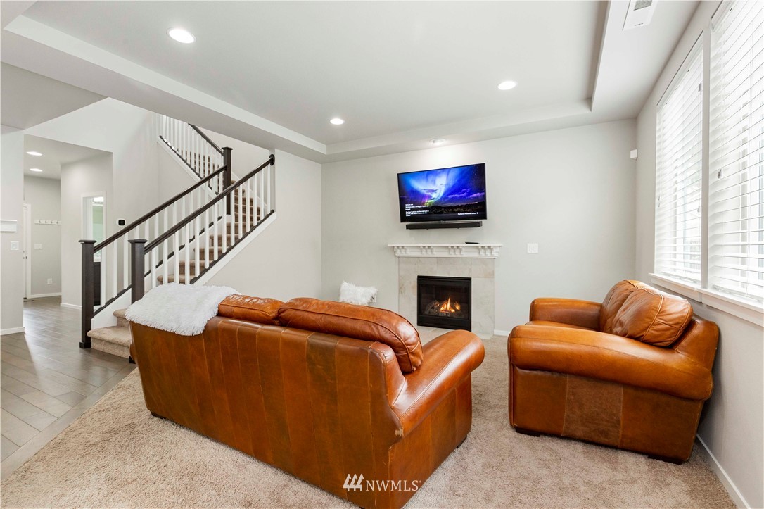 18521 115th Place Southeast Renton, WA 98055 - Photo 10 of 27 Gallery Image 10