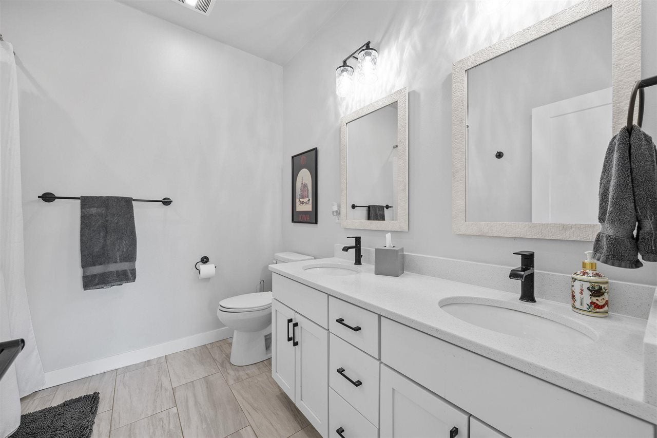 4352 Rohret Road Iowa City, IA 52246 - Photo 22 of 34 Gallery Image 22