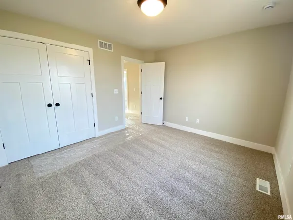 $479,900 | 1200 Monday Court, Chatham, IL 62629