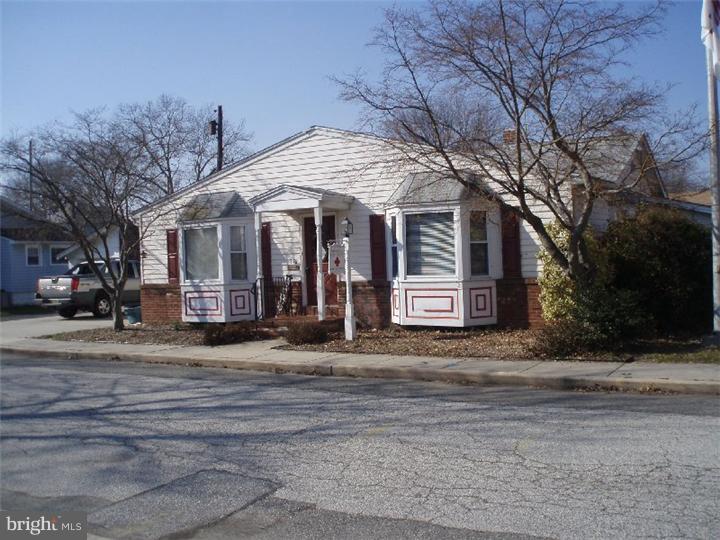 258 Johnson Street Carneys Point, NJ 08069 - Photo 2 of 9