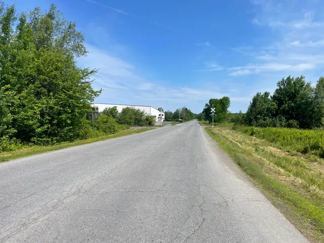 $150,000 | 61 Industrial Park Street, Pittsfield, ME 04967