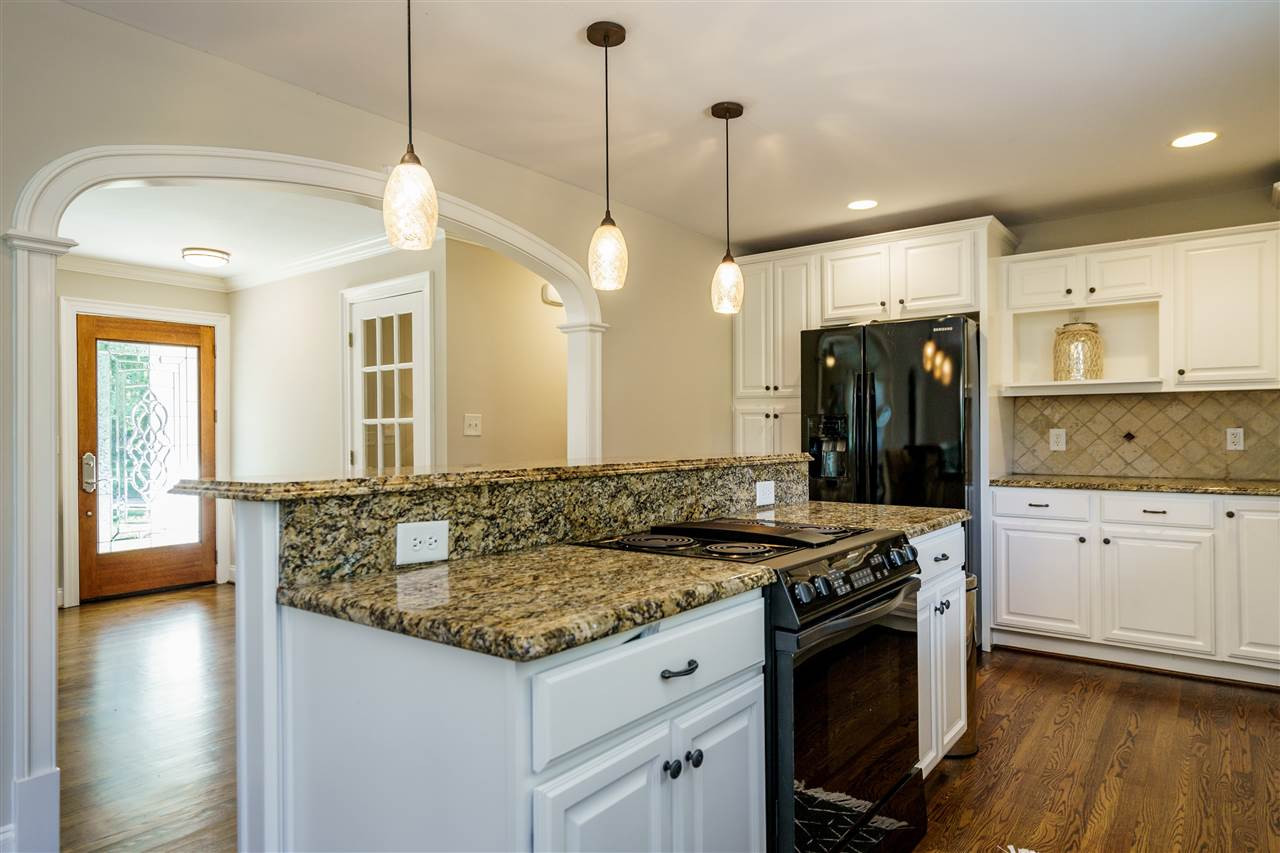 700 Davidson Street Raleigh, NC 27609 - Photo 12 of 30 Kitchen
