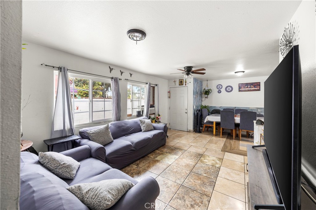 1219 South Downey Road Los Angeles, CA 90023 - Photo 3 of 25