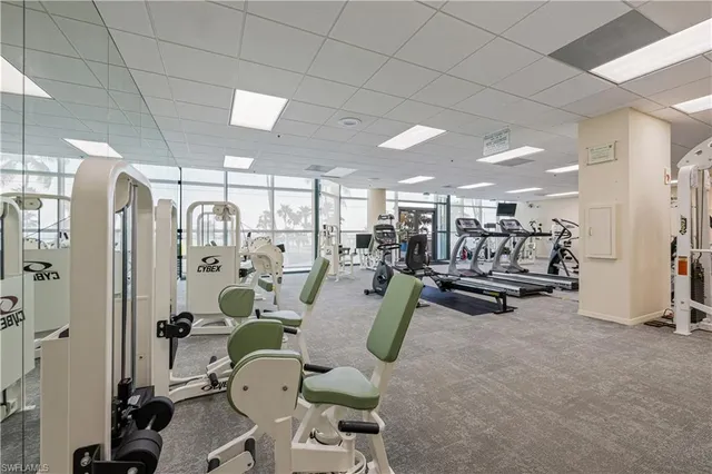 $22,000 | 4651 Gulf Shore Boulevard North, Unit 805, Naples, FL 34103