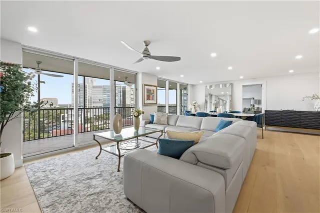 $22,000 | 4651 Gulf Shore Boulevard North, Unit 805, Naples, FL 34103