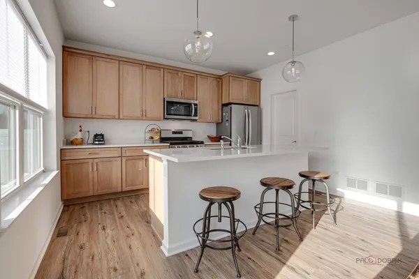 $529,900 | 2490 Olivia Court, Wauconda, IL 60084