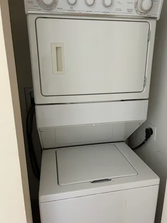 $3,950 | 512 North McClurg Court, Unit 5501, Chicago, IL 60611